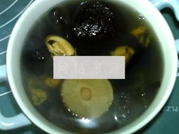 香菇木耳淡菜汤怎么做，香菇木耳淡菜汤怎么做好吃，香菇木耳淡菜汤做法
