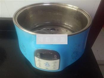 桂花红枣南瓜汤怎么做，桂花红枣南瓜汤怎么做好吃，桂花红枣南瓜汤做法