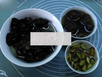 香菇木耳淡菜汤怎么做，香菇木耳淡菜汤怎么做好吃，香菇木耳淡菜汤做法