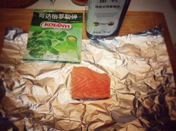 罗勒风味烤三文鱼怎么做，罗勒风味烤三文鱼怎么做好吃，罗勒风味烤三文鱼做法