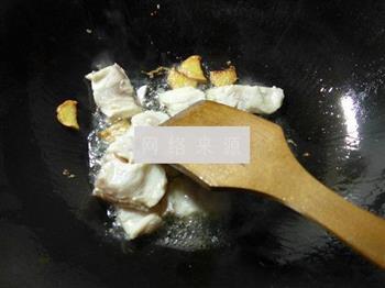 鱼骨豆腐汤怎么做，鱼骨豆腐汤怎么做好吃，鱼骨豆腐汤做法
