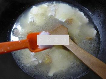 鱼骨豆腐汤怎么做，鱼骨豆腐汤怎么做好吃，鱼骨豆腐汤做法