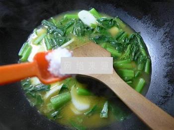 咖喱天菜芯煮年糕怎么做，咖喱天菜芯煮年糕怎么做好吃，咖喱天菜芯煮年糕做法