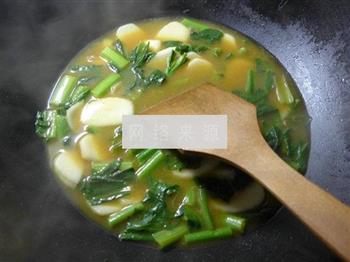 咖喱天菜芯煮年糕怎么做，咖喱天菜芯煮年糕怎么做好吃，咖喱天菜芯煮年糕做法