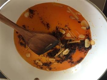 麻辣虾滑怎么做，麻辣虾滑怎么做好吃，麻辣虾滑做法