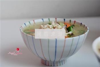 多彩鸡茸汤怎么做，多彩鸡茸汤怎么做好吃，多彩鸡茸汤做法