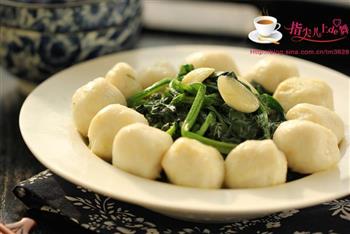 菠菜烩鱼丸怎么做，菠菜烩鱼丸怎么做好吃，菠菜烩鱼丸做法