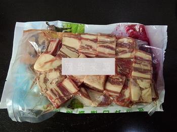 杂蔬小牛腩浓汤怎么做，杂蔬小牛腩浓汤怎么做好吃，杂蔬小牛腩浓汤做法