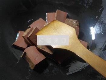 鸭血年糕汤怎么做，鸭血年糕汤怎么做好吃，鸭血年糕汤做法