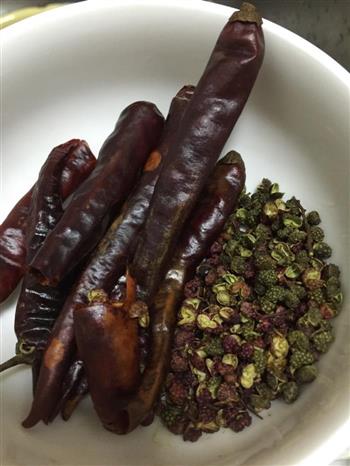 酸菜鱼，鱼片超Q怎么做，酸菜鱼，鱼片超Q怎么做好吃，酸菜鱼，鱼片超Q做法