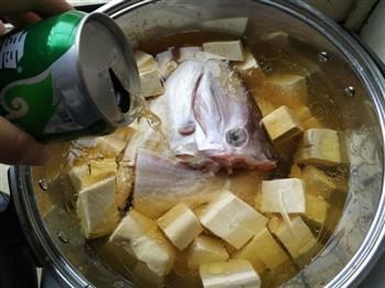 扒皮鱼豆腐汤怎么做，扒皮鱼豆腐汤怎么做好吃，扒皮鱼豆腐汤做法