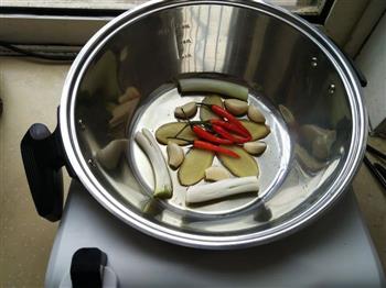 扒皮鱼豆腐汤怎么做，扒皮鱼豆腐汤怎么做好吃，扒皮鱼豆腐汤做法