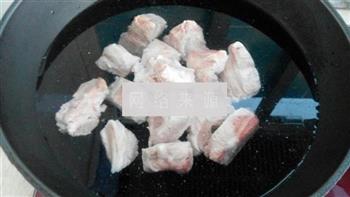 清炖玉米排骨汤怎么做，清炖玉米排骨汤怎么做好吃，清炖玉米排骨汤做法