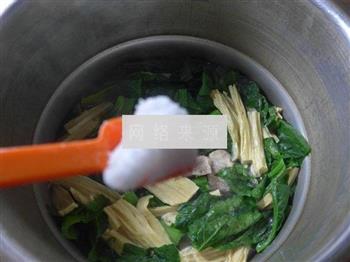 天菜芯腐竹龙骨汤怎么做，天菜芯腐竹龙骨汤怎么做好吃，天菜芯腐竹龙骨汤做法