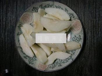 银耳雪梨糖水怎么做，银耳雪梨糖水怎么做好吃，银耳雪梨糖水做法