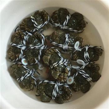 花雕紫苏大闸蟹怎么做，花雕紫苏大闸蟹怎么做好吃，花雕紫苏大闸蟹做法