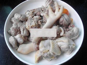 栗子香菇红豆鸡汤怎么做，栗子香菇红豆鸡汤怎么做好吃，栗子香菇红豆鸡汤做法