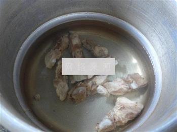油菜蕻面结龙骨汤怎么做，油菜蕻面结龙骨汤怎么做好吃，油菜蕻面结龙骨汤做法
