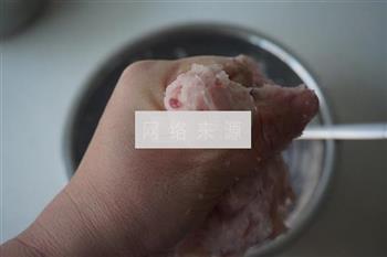 鱼丸海带汤怎么做，鱼丸海带汤怎么做好吃，鱼丸海带汤做法