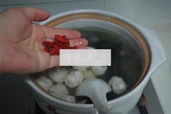 鱼丸海带汤怎么做，鱼丸海带汤怎么做好吃，鱼丸海带汤做法