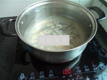 小肠蛋卷香菇汤怎么做，小肠蛋卷香菇汤怎么做好吃，小肠蛋卷香菇汤做法