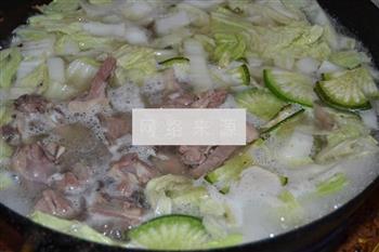 农家羊肉汤怎么做，农家羊肉汤怎么做好吃，农家羊肉汤做法