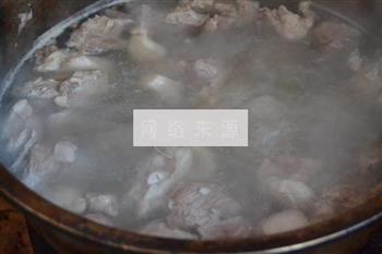 农家羊肉汤怎么做，农家羊肉汤怎么做好吃，农家羊肉汤做法