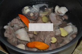 农家羊肉汤怎么做，农家羊肉汤怎么做好吃，农家羊肉汤做法