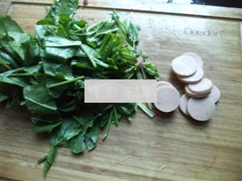 菠菜火腿汤怎么做，菠菜火腿汤怎么做好吃，菠菜火腿汤做法