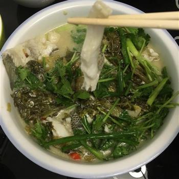 鲈鱼酸菜鱼怎么做，鲈鱼酸菜鱼怎么做好吃，鲈鱼酸菜鱼做法