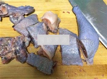 蒜香砂锅土鸡汤怎么做，蒜香砂锅土鸡汤怎么做好吃，蒜香砂锅土鸡汤做法