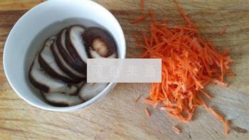 菠菜鸡肉丸子汤怎么做，菠菜鸡肉丸子汤怎么做好吃，菠菜鸡肉丸子汤做法