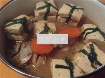 鲫鱼豆腐夹肉汤怎么做，鲫鱼豆腐夹肉汤怎么做好吃，鲫鱼豆腐夹肉汤做法