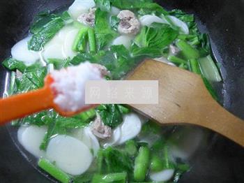 油菜蕻排骨年糕汤怎么做，油菜蕻排骨年糕汤怎么做好吃，油菜蕻排骨年糕汤做法