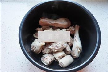 薏米莲子老鸭汤怎么做，薏米莲子老鸭汤怎么做好吃，薏米莲子老鸭汤做法