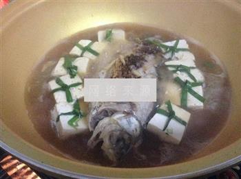 鲫鱼豆腐夹肉汤怎么做，鲫鱼豆腐夹肉汤怎么做好吃，鲫鱼豆腐夹肉汤做法