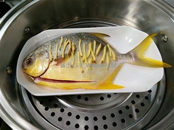 香辣普宁豆酱蒸鲳鱼怎么做，香辣普宁豆酱蒸鲳鱼怎么做好吃，香辣普宁豆酱蒸鲳鱼做法
