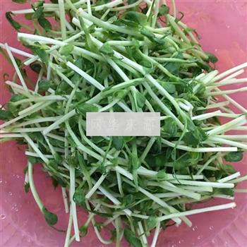 肉末豆苗豆腐汤怎么做，肉末豆苗豆腐汤怎么做好吃，肉末豆苗豆腐汤做法