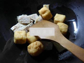 油豆腐粉丝牛肚汤怎么做，油豆腐粉丝牛肚汤怎么做好吃，油豆腐粉丝牛肚汤做法