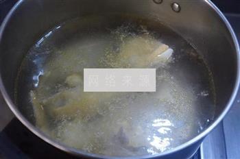 竹荪煲鸡汤怎么做，竹荪煲鸡汤怎么做好吃，竹荪煲鸡汤做法
