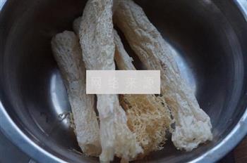 竹荪煲鸡汤怎么做，竹荪煲鸡汤怎么做好吃，竹荪煲鸡汤做法