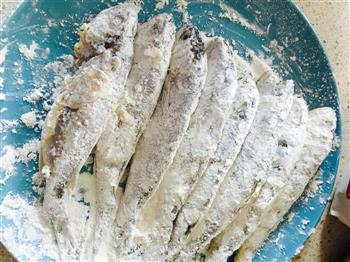 翻滚吧-小黄鱼怎么做，翻滚吧-小黄鱼怎么做好吃，翻滚吧-小黄鱼做法
