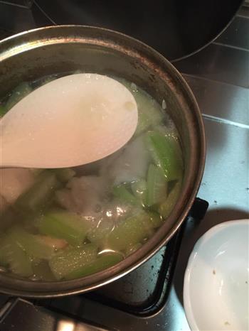 油泼鱼片怎么做，油泼鱼片怎么做好吃，油泼鱼片做法