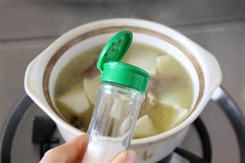 鸭架煲萝卜汤怎么做，鸭架煲萝卜汤怎么做好吃，鸭架煲萝卜汤做法