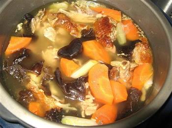 山药胡萝卜鸭架汤怎么做，山药胡萝卜鸭架汤怎么做好吃，山药胡萝卜鸭架汤做法