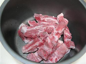 腔排莲藕养生汤怎么做，腔排莲藕养生汤怎么做好吃，腔排莲藕养生汤做法