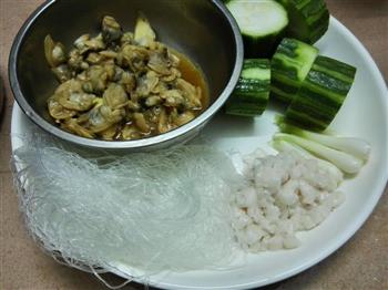 花蛤肉蒸丝瓜怎么做，花蛤肉蒸丝瓜怎么做好吃，花蛤肉蒸丝瓜做法