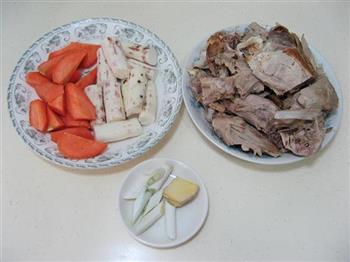 山药胡萝卜鸭架汤怎么做，山药胡萝卜鸭架汤怎么做好吃，山药胡萝卜鸭架汤做法