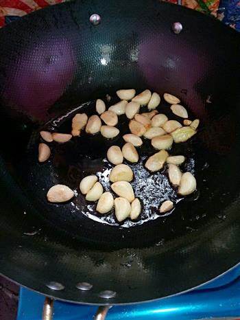 蒜烧黄鳝怎么做，蒜烧黄鳝怎么做好吃，蒜烧黄鳝做法