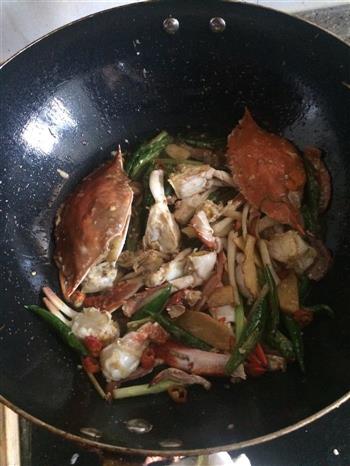 辣炒梭子蟹怎么做，辣炒梭子蟹怎么做好吃，辣炒梭子蟹做法